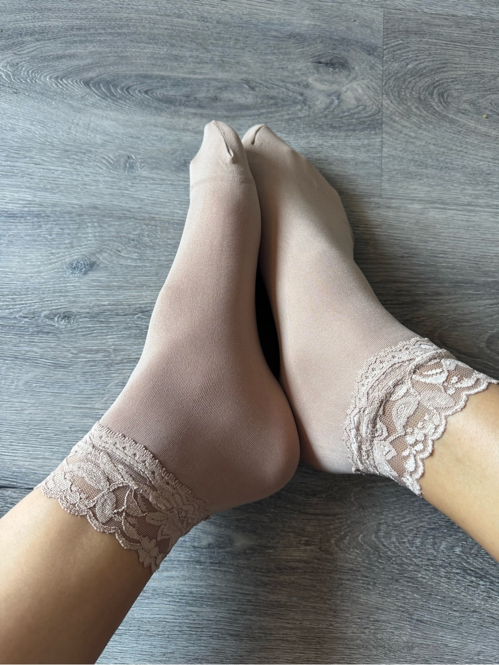 Sheer Lace Ankle Socks (Light Nude)